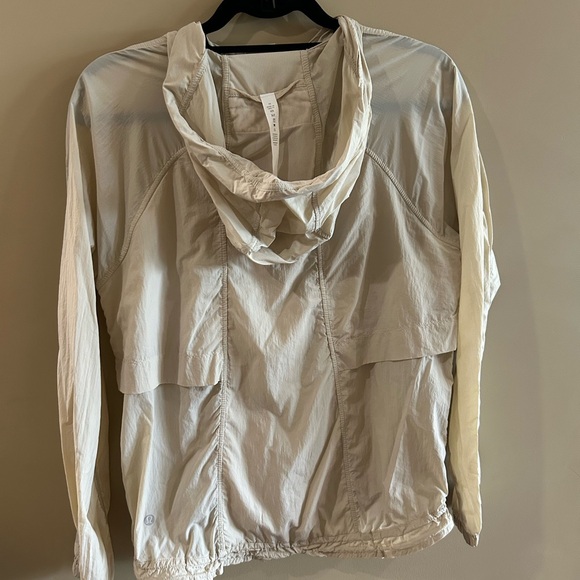 lululemon athletica Light Tan Utility Jacket - Picture 2 of 3